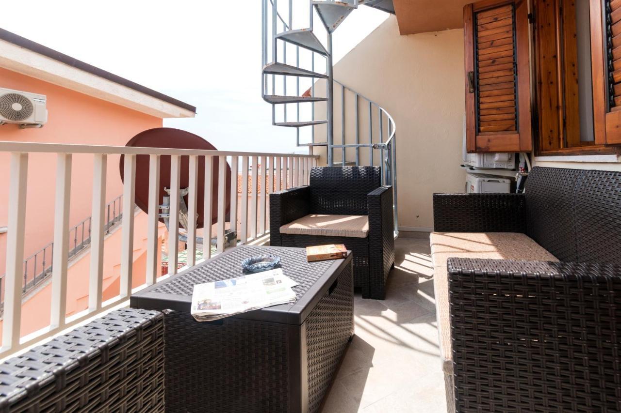 Uncle Leonard'S House Apartment Cala Gonone Exterior foto